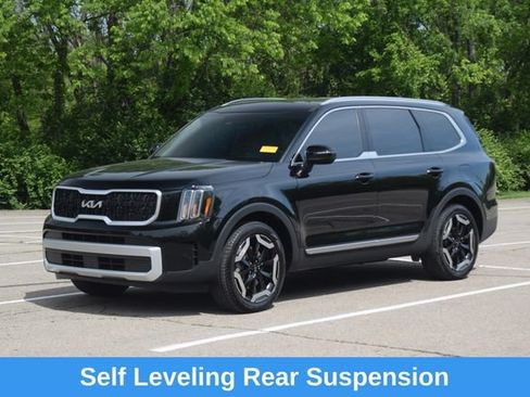 Used 2024 Kia Telluride EX w/ EX Captain's Chair Package AWD/4WD image 7