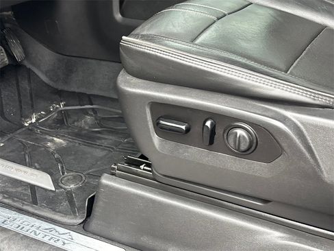 Used 2021 Chevrolet Silverado 1500 High Country w/ Technology Package image 25