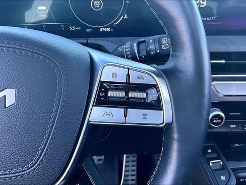 Used 2025 Kia Telluride SX w/ SX Captain's Chair Package AWD/4WD image 19