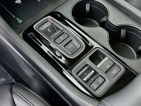 Used 2024 Honda Pilot EX-L image 16