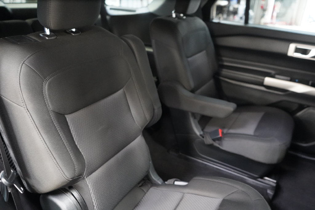 Certified 2022 Ford Explorer XLT RWD image 25