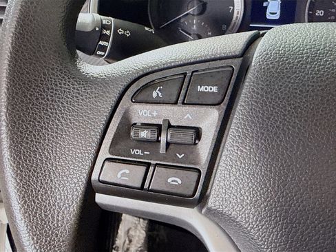 Used 2021 Hyundai Tucson SE image 14