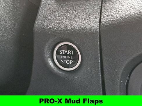 Used 2024 Nissan Frontier Pro-X image 18