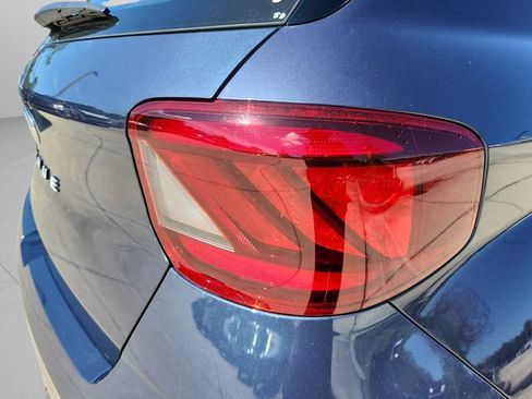Used 2023 Hyundai Venue Limited FWD image 34