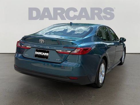 Used 2025 Toyota Camry LE w/ Convenience Package FWD image 7