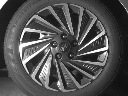 Used 2025 Hyundai Sonata SEL image 15