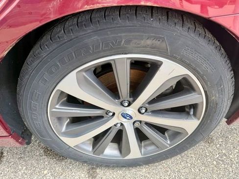 Used 2017 Subaru Legacy 2.5i Limited AWD/4WD image 11
