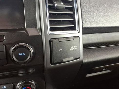 Used 2015 Ford F150 XLT w/ Equipment Group 302A Luxury image 28