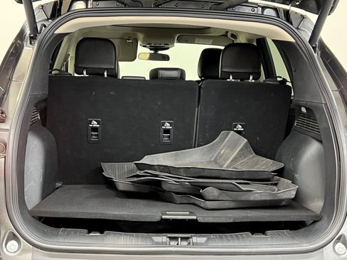 Used 2020 Ford Escape SEL image 9