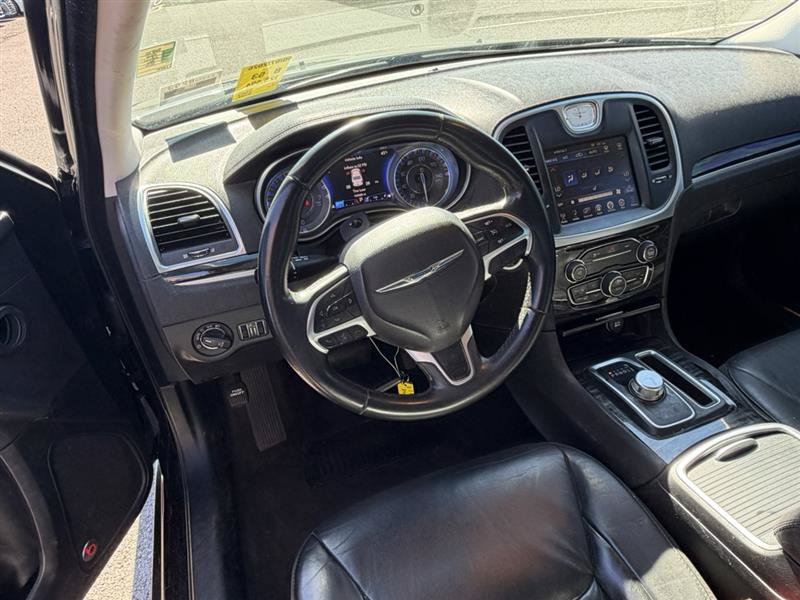 Used 2015 Chrysler 300 Limited w/ Driver Convenience Group RWD image 19