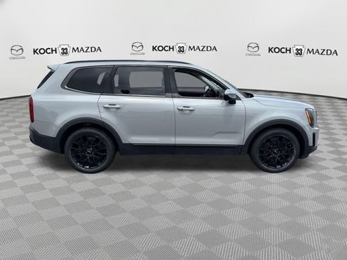 Used 2022 Kia Telluride SX w/ SX Prestige Package AWD/4WD image 8
