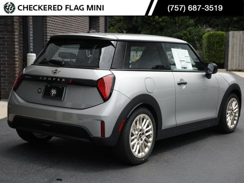 Used 2025 MINI Cooper S image 8