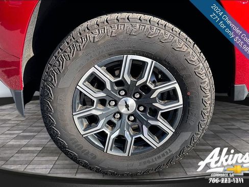 Used 2024 Chevrolet Colorado Z71 w/ Advanced Trailering Package AWD/4WD image 22