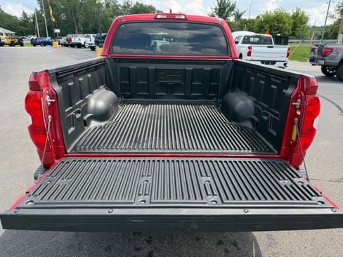 Used 2021 Toyota Tundra SR5 AWD/4WD image 38