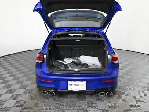 New 2026 Volkswagen Golf image 9