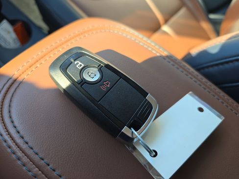 Used 2023 Ford Maverick Lariat w/ Lariat Luxury Package image 34