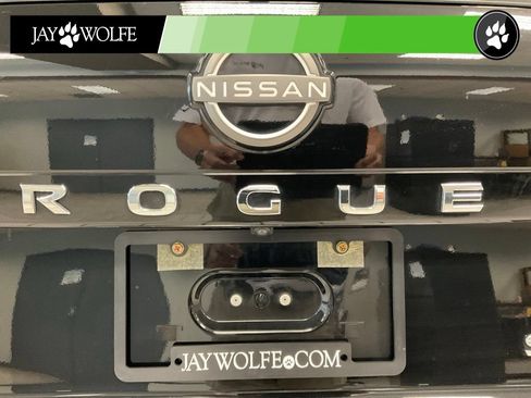 Used 2023 Nissan Rogue SV AWD/4WD image 24