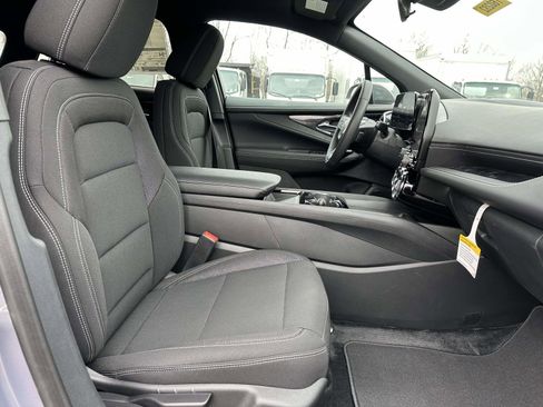 New 2026 Chevrolet Blazer EV LT image 25