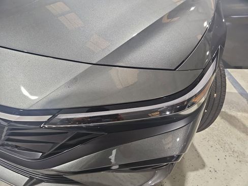 New 2026 Hyundai Elantra Limited FWD image 30