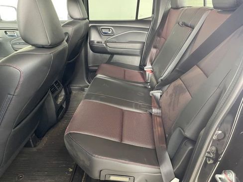 Used 2022 Honda Ridgeline Black Edition image 12