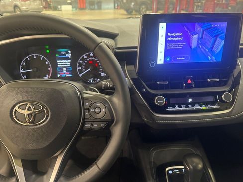 Used 2024 Toyota Corolla SE FWD image 17
