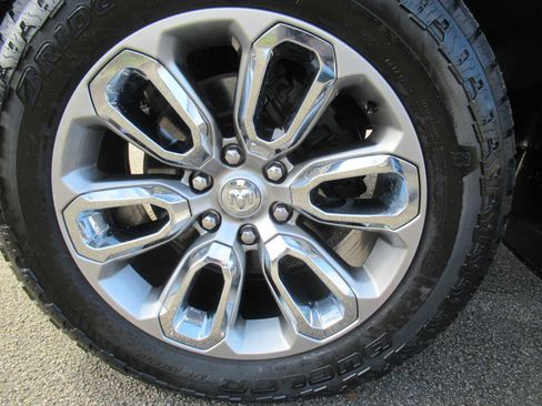 Used 2019 RAM 1500 Big Horn image 17