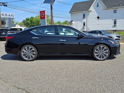 Certified 2023 Nissan Altima 2.5 SL FWD image 7