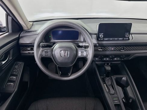 Used 2023 Honda Accord EX image 19