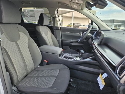 New 2026 Kia Sorento LX image 12
