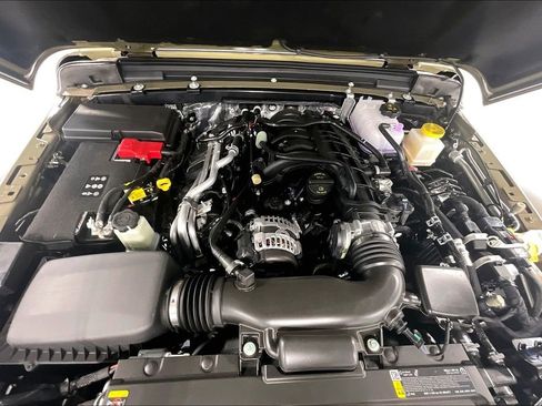 New 2025 Jeep Gladiator Sport image 25