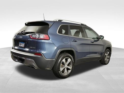 Used 2019 Jeep Cherokee Limited w/ Trailer Tow Group AWD/4WD image 10