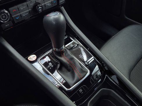 Used 2023 Jeep Compass Trailhawk image 18