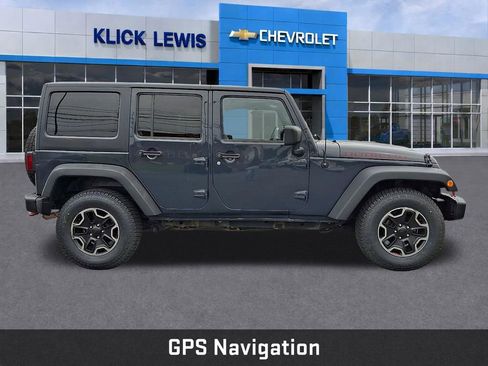 Used 2016 Jeep Wrangler Unlimited Rubicon AWD/4WD image 9
