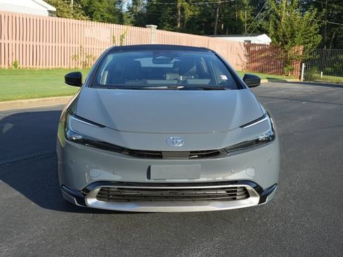Used 2026 Toyota Prius Plug-In Hybrid FWD image 2