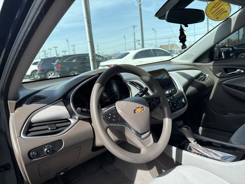 Used 2019 Chevrolet Malibu LS image 8