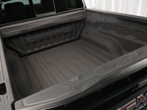 Used 2024 GMC Canyon Denali AWD/4WD image 18