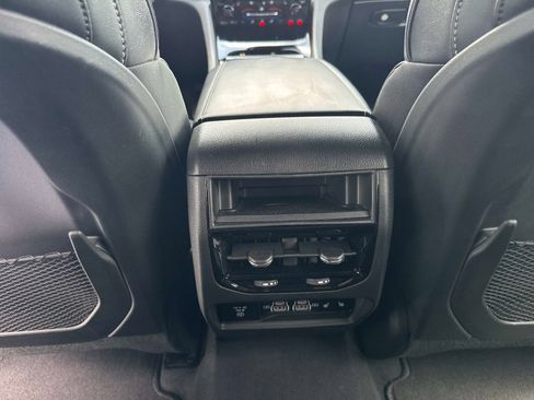 Used 2023 Jeep Grand Cherokee Overland w/ Trailer Tow Prep Group (B) RWD image 17