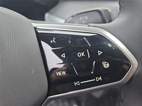 New 2025 Volkswagen ID. Buzz Pro S image 17