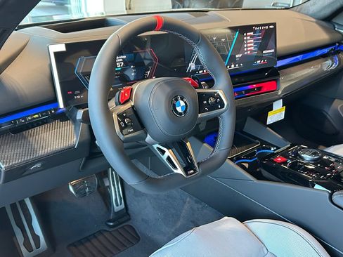 New 2027 BMW M5 Touring AWD/4WD image 14
