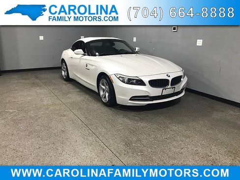 Used 2012 BMW Z4 sDrive28i image 1
