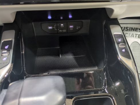Certified 2024 Kia Sorento SX AWD/4WD image 23