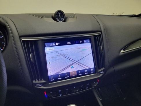 Used 2023 Maserati Levante GT image 27