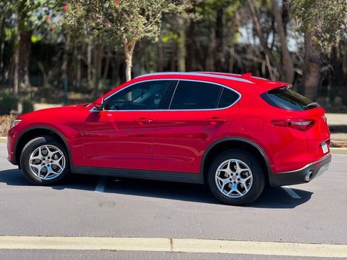 Used 2019 Alfa Romeo Stelvio RWD image 14