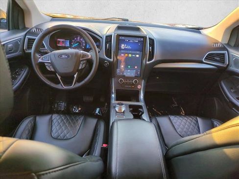 Used 2023 Ford Edge Titanium image 13