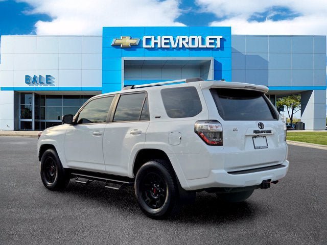 Used 2023 Toyota 4Runner SR5 AWD/4WD image 5