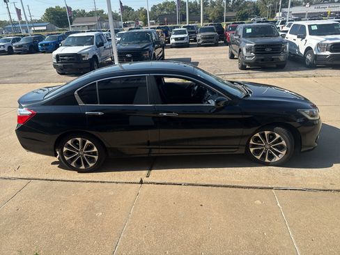 Used 2014 Honda Accord Sport image 4
