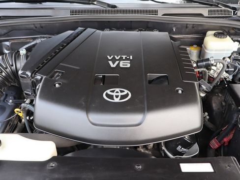 Used 2006 Toyota 4Runner SR5 AWD/4WD image 37