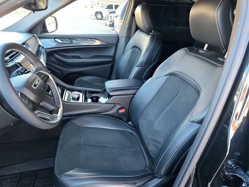 Used 2023 Jeep Grand Cherokee L Altitude image 26