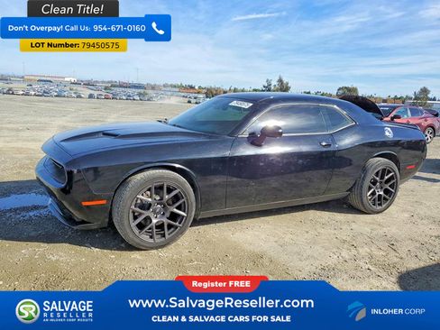 Used 2019 Dodge Challenger SXT image 1
