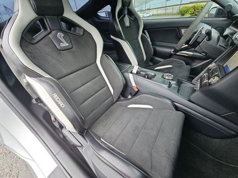 Used 2020 Ford Mustang Shelby GT500 w/ Technology Package RWD image 26